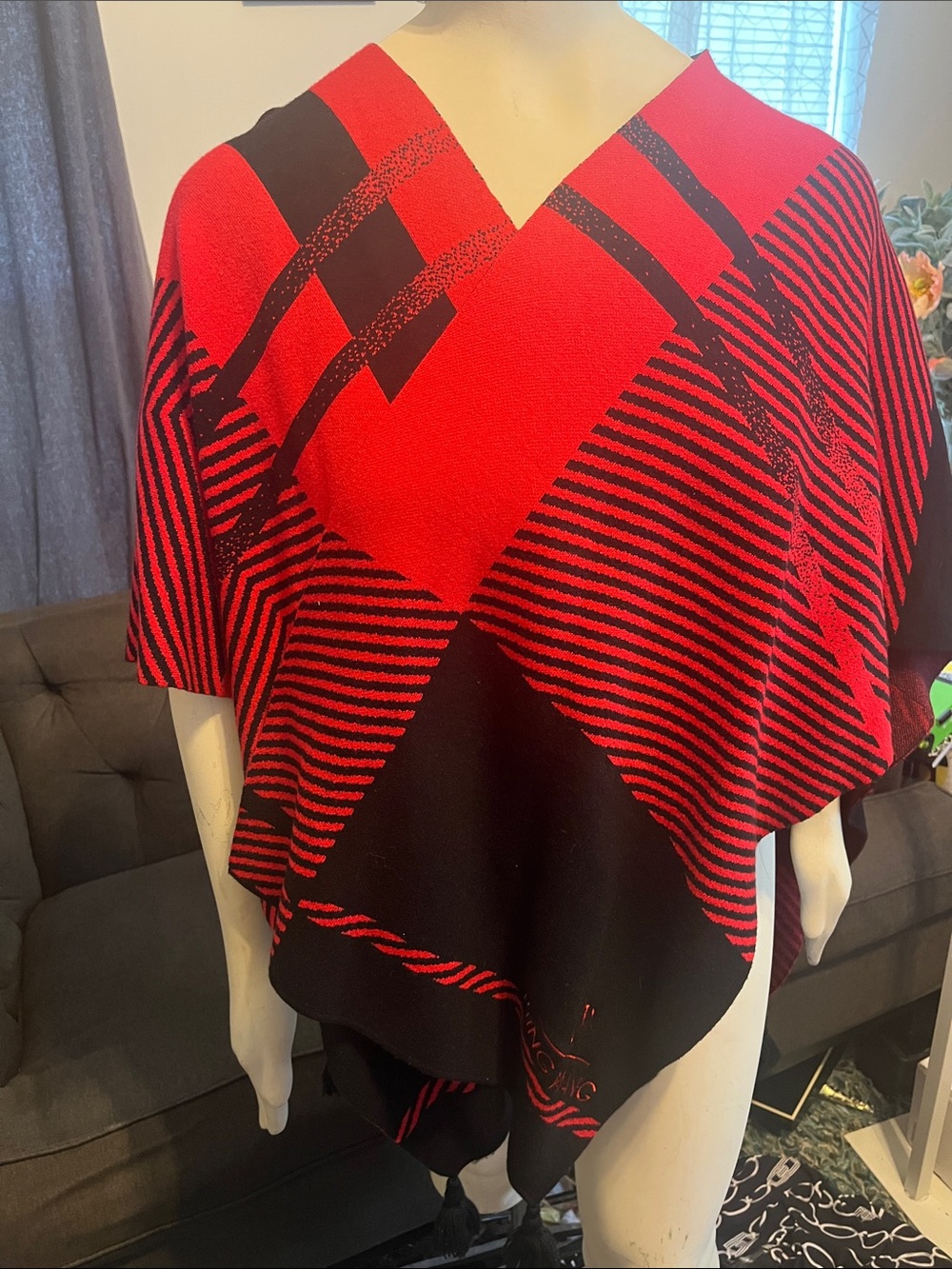 Ming Wang Red and Black Graphic Knit Poncho Cape